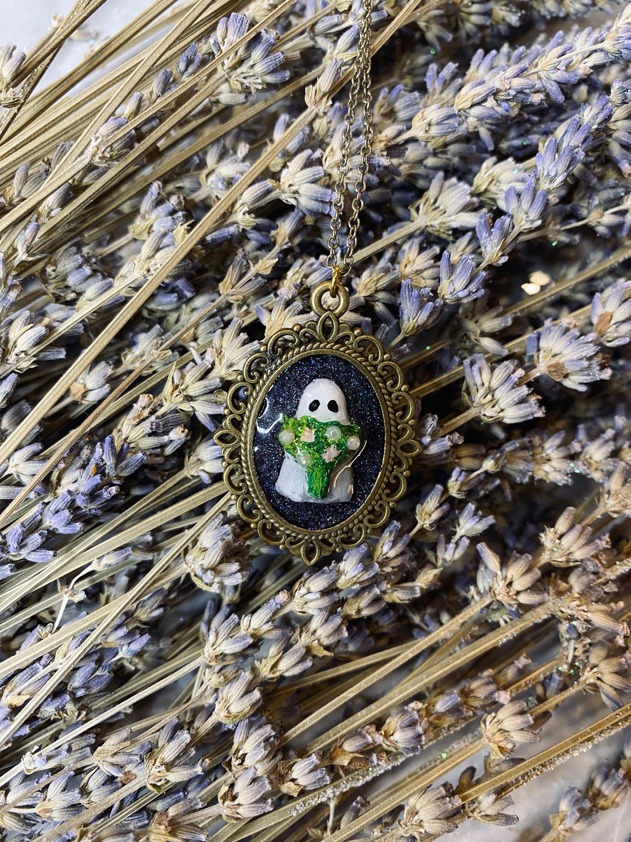 Bouquet Ghost 2 Necklace - Creep Cult