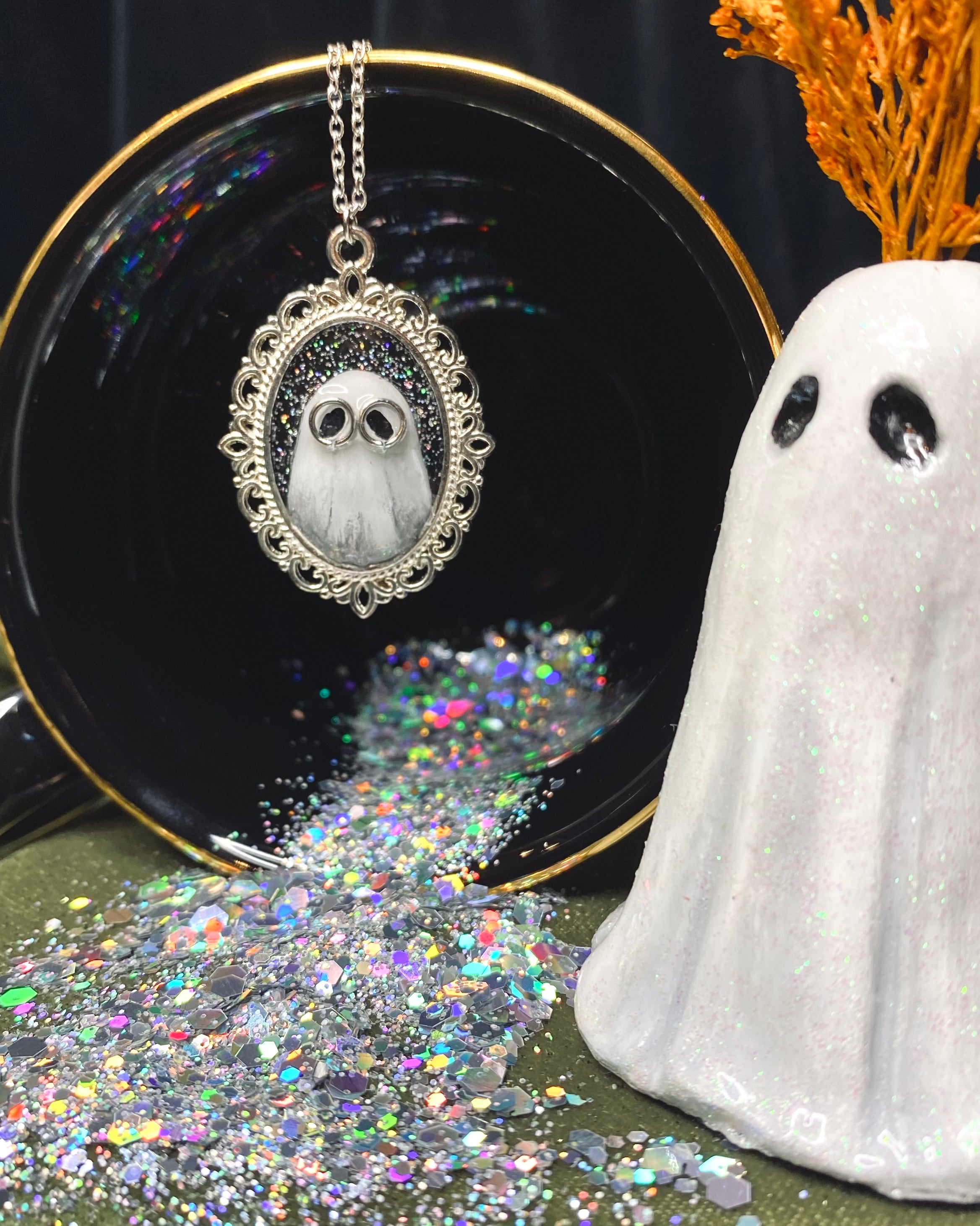 Glasses Ghostie Necklace - Creep Cult