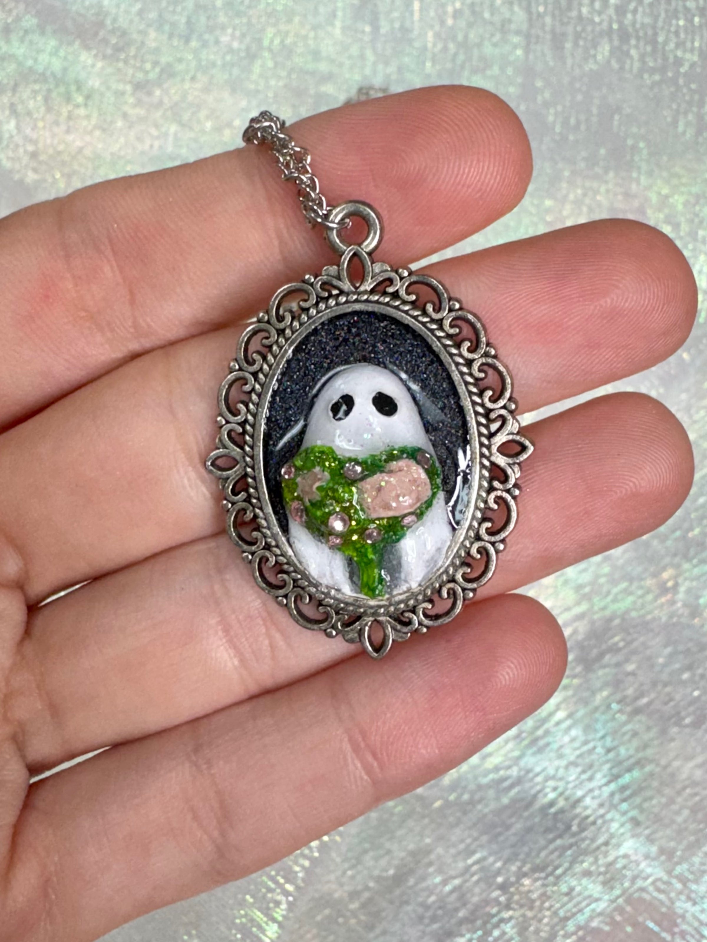 Bouquet Ghost 3 Necklace - Creep Cult