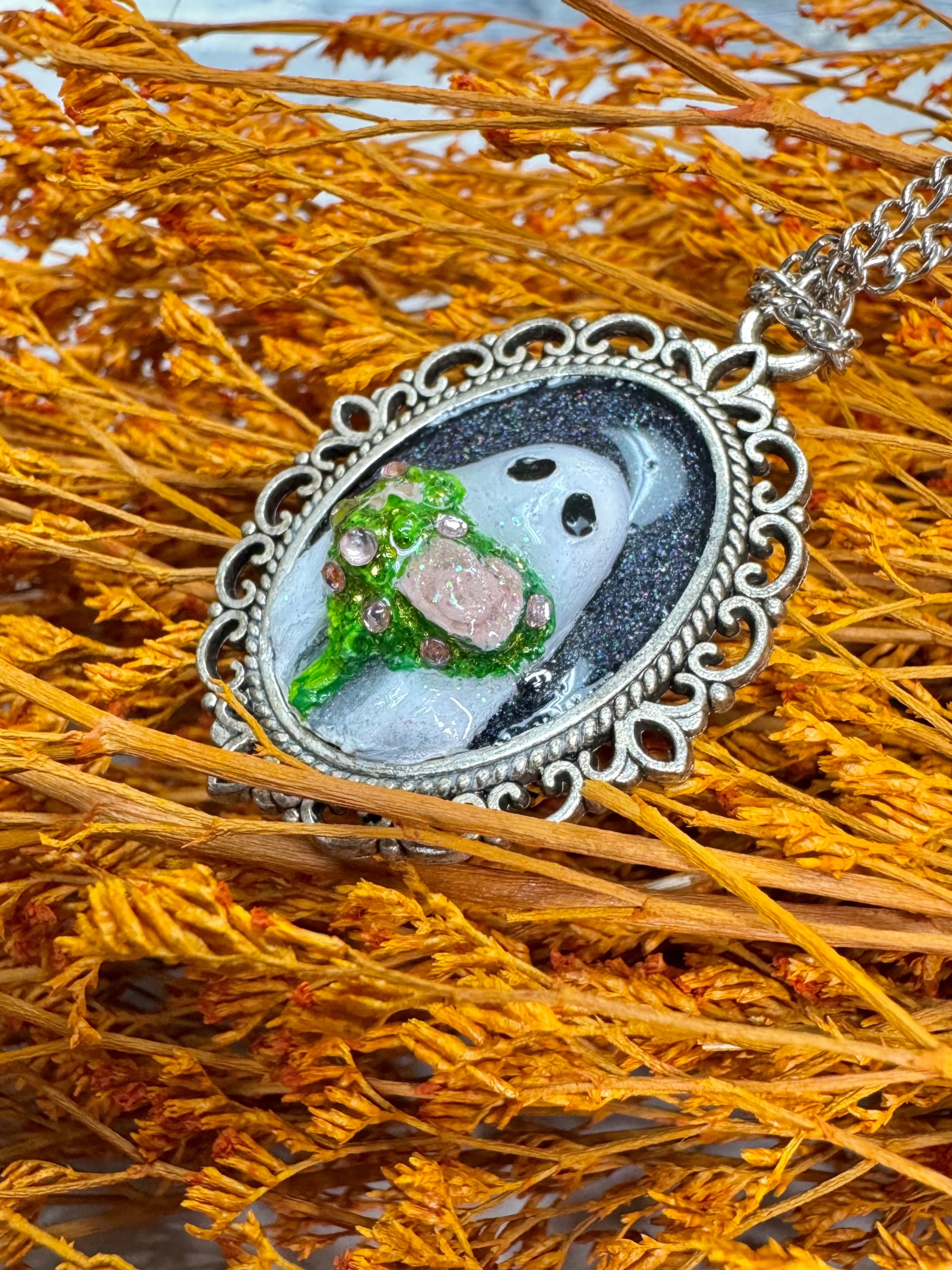 Bouquet Ghost 3 Necklace - Creep Cult