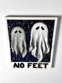 No Feet Blue Background - Creep Cult